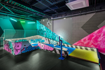 Graffiti crazy golf course