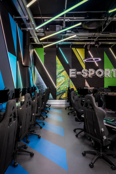 Bold flooring graphics at the new E-Sports Arena at St Mary's University in Twickenham